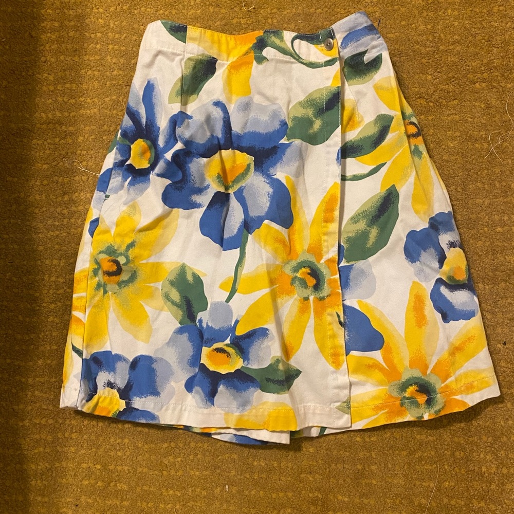 Floral pattern skort - Picture 3 of 5